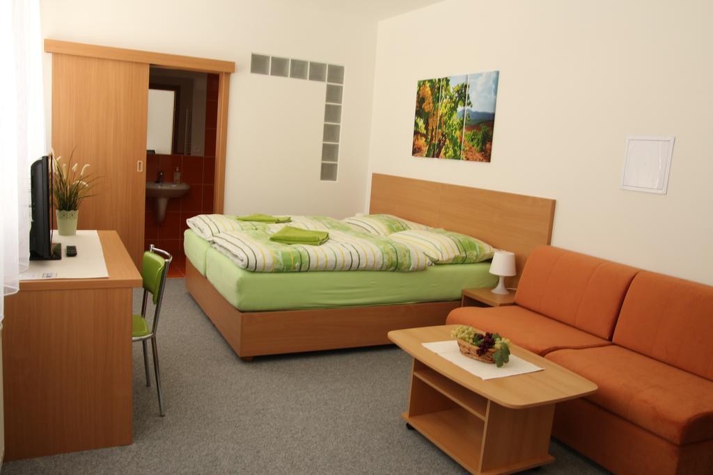 Penzion Bobule Stare Mesto  Стая снимка